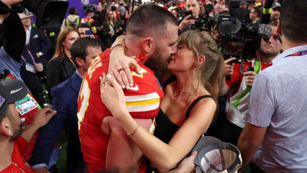 'Did Taylor Swift Get Married?' Trend Explained Amid Proposal Rumors